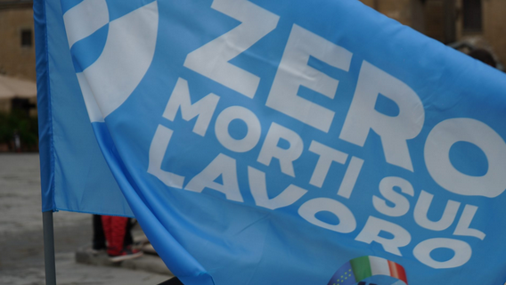Solidarietà alle famiglie degli operai morti in autostrada